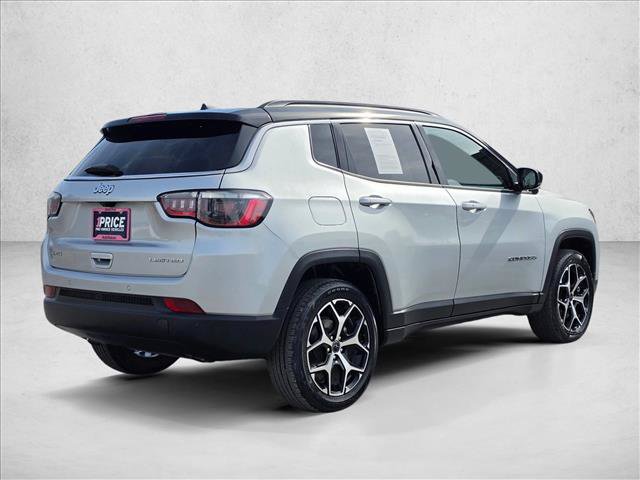 Used 2025 Jeep Compass Limited AWD/4WD image 5