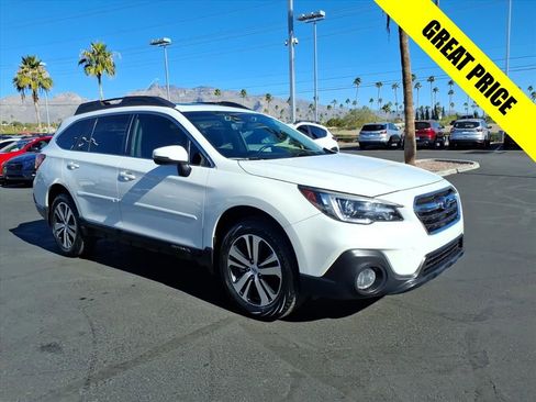 Used 2018 Subaru Outback 2.5i Limited image 1