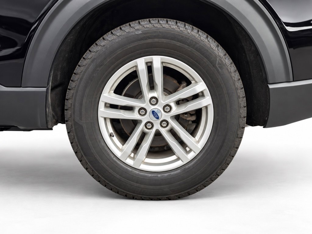 Used 2023 Ford Explorer 4WD image 8