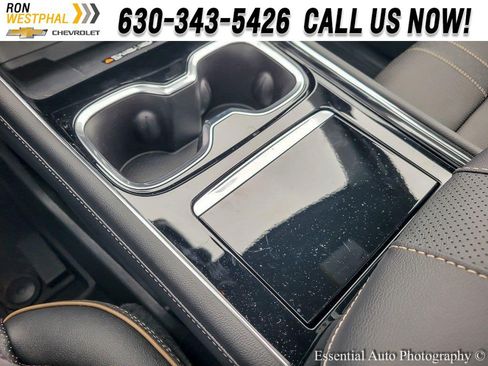 New 2026 Chevrolet Traverse High Country w/ LPO, Floor Liner Package image 16