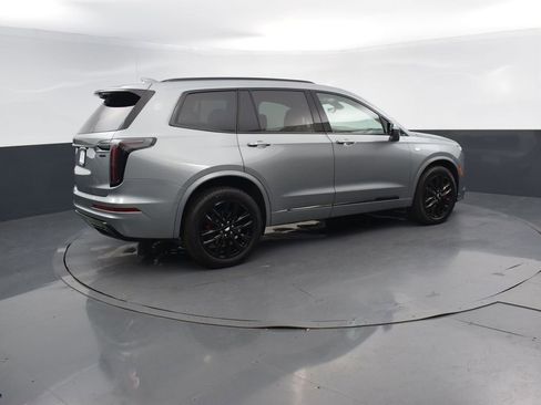 Used 2024 Cadillac XT6 Sport image 6