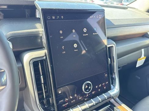 New 2026 GMC Yukon XL Denali w/ Sun & Power Step Package AWD/4WD image 19