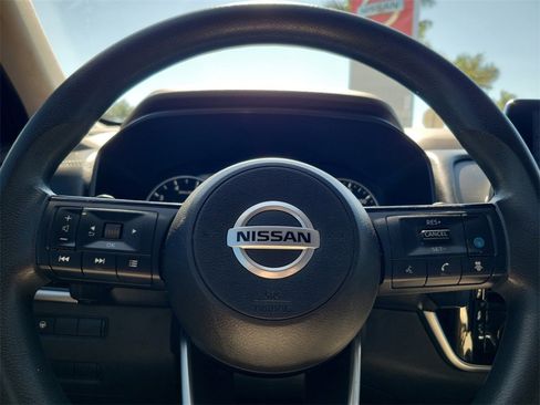 Used 2021 Nissan Rogue SV image 23