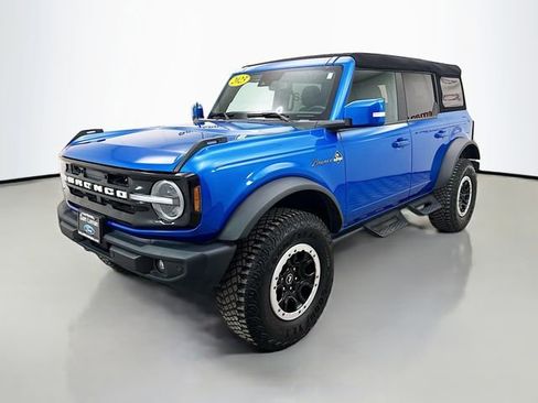 Used 2023 Ford Bronco Outer Banks w/ Sasquatch Package image 3