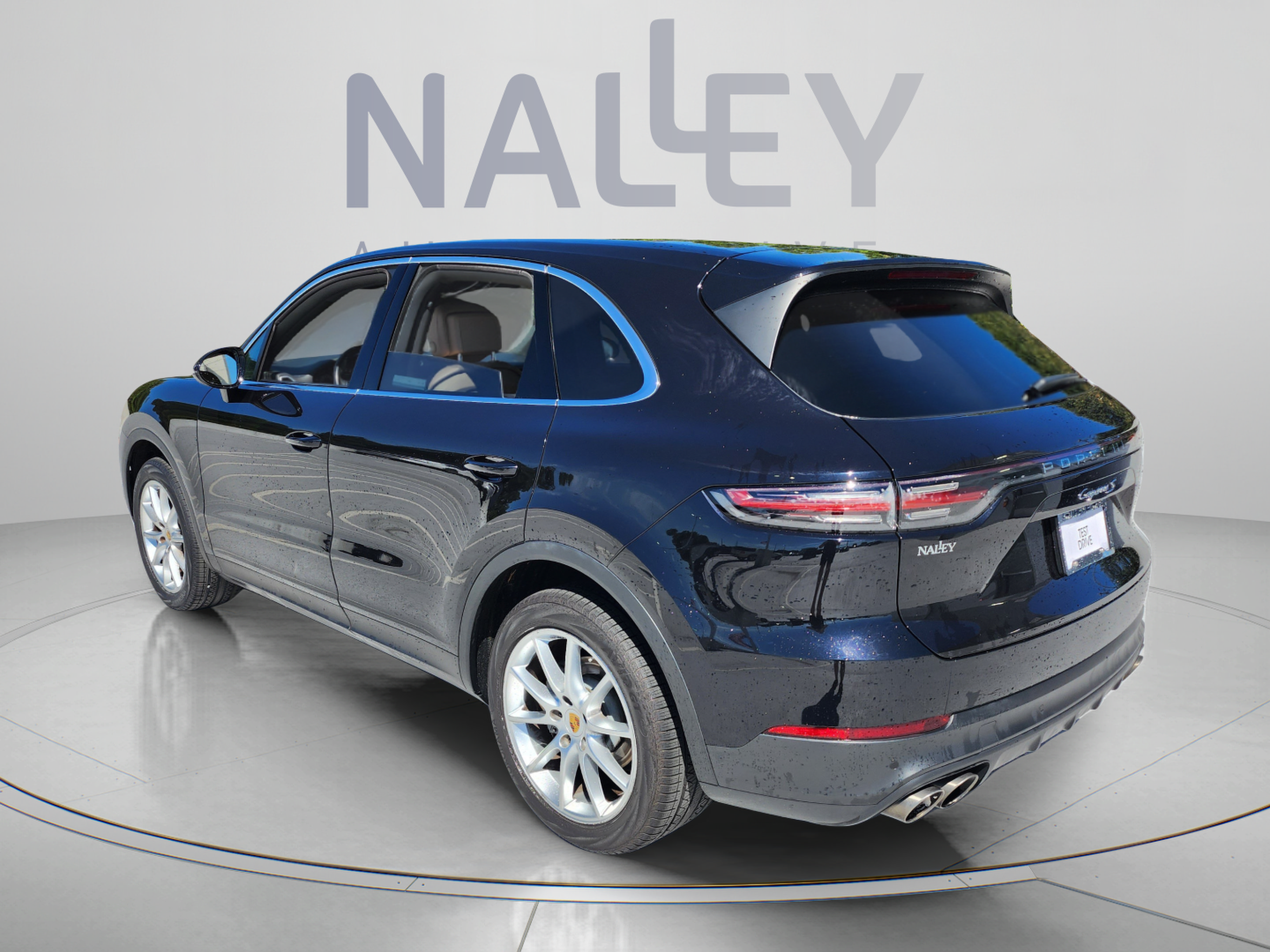 Used 2019 Porsche Cayenne S AWD/4WD image 3