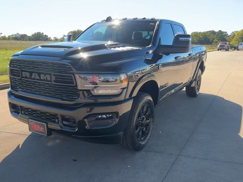 Used 2024 RAM 2500 Limited image 4