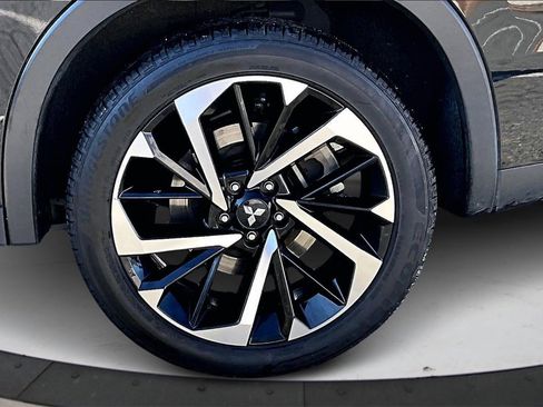 Used 2024 Mitsubishi Outlander SE image 36