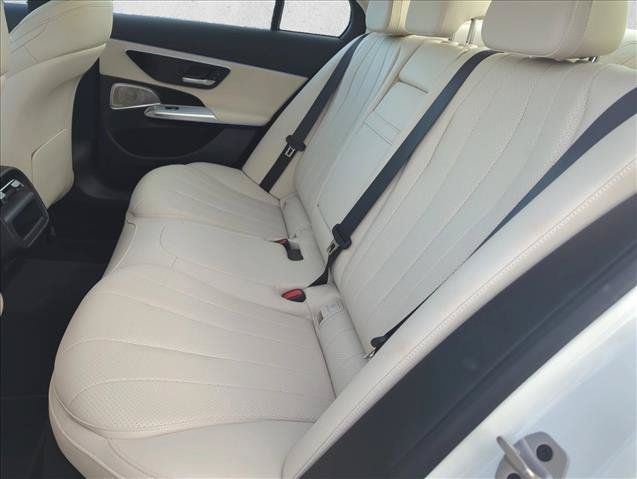 Used 2024 Mercedes-Benz E 350 4MATIC Sedan image 10