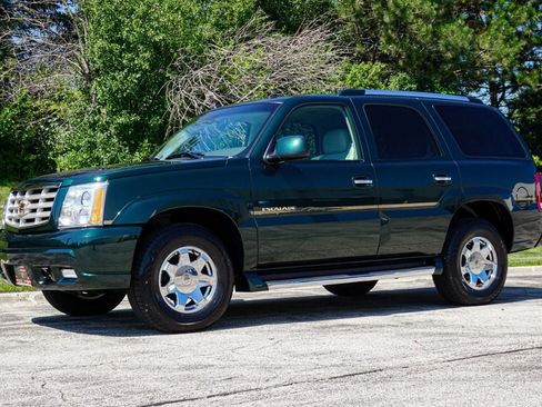 Used 2003 Cadillac Escalade AWD image 3
