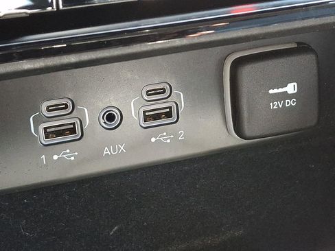 Used 2021 Jeep Grand Cherokee L Limited w/ MOPAR Finishing Package AWD/4WD image 25