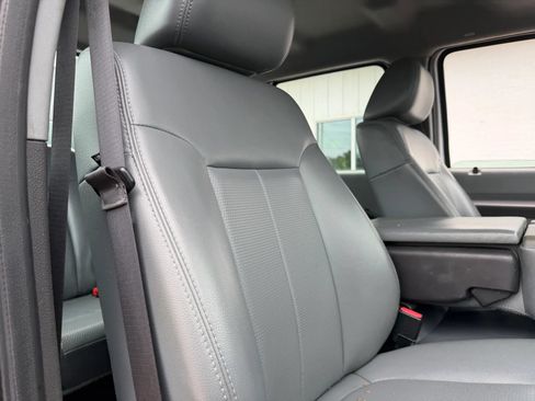 Used 2011 Ford F550 2WD Crew Cab Super Duty image 15