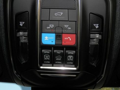 New 2026 Jeep Cherokee Limited AWD/4WD image 34
