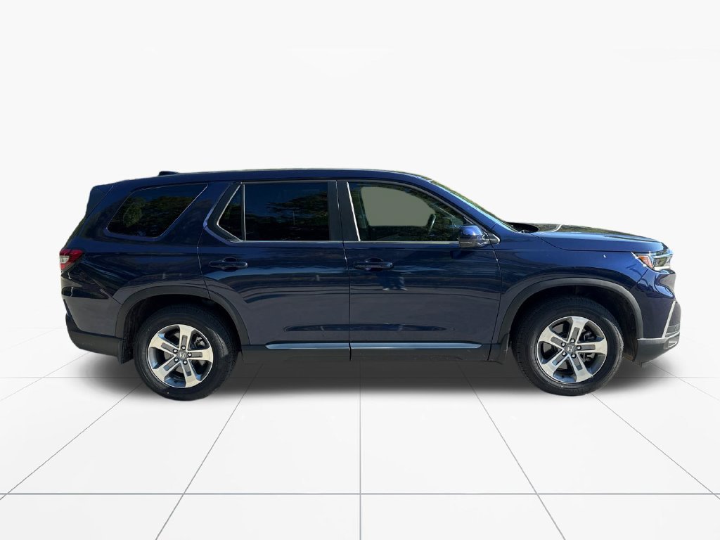 Used 2025 Honda Pilot EX-L image 9