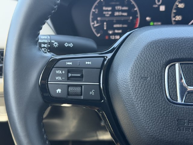 Used 2024 Honda HR-V EX-L image 31