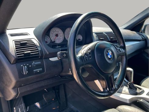Used 2003 BMW X5 4.6is image 11