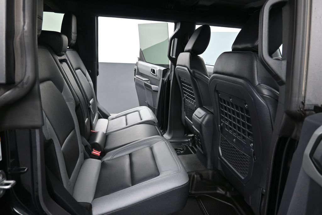 Used 2024 Ford Bronco Black Diamond AWD/4WD image 30
