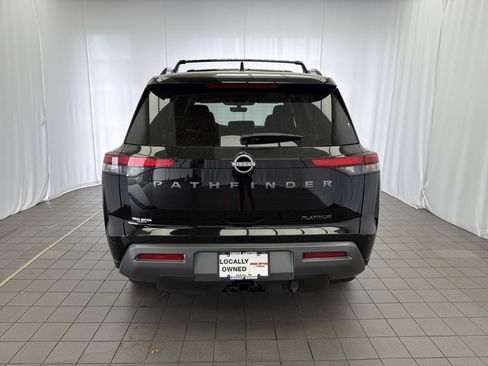 New 2026 Nissan Pathfinder Platinum FWD image 5