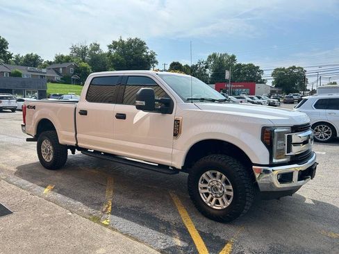 Used 2019 Ford F250 XLT w/ XLT Value Package AWD/4WD image 4