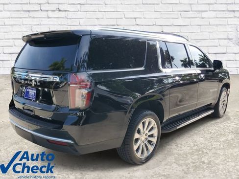 Used 2023 Chevrolet Suburban Premier w/ Premium Package RWD image 4