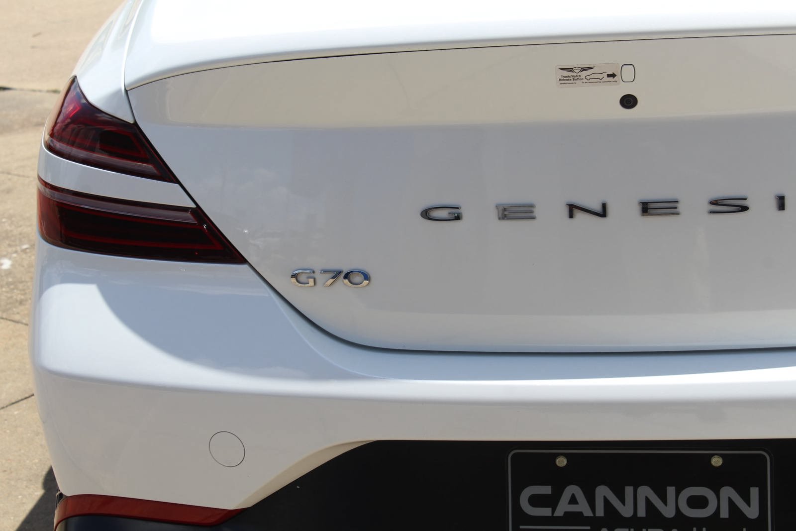 Used 2025 Genesis G70 2.5T RWD image 5