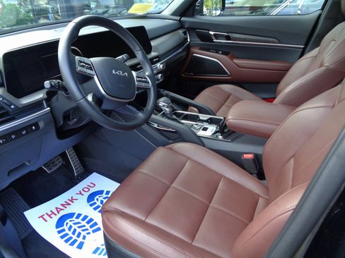 Used 2024 Kia Telluride SX image 10