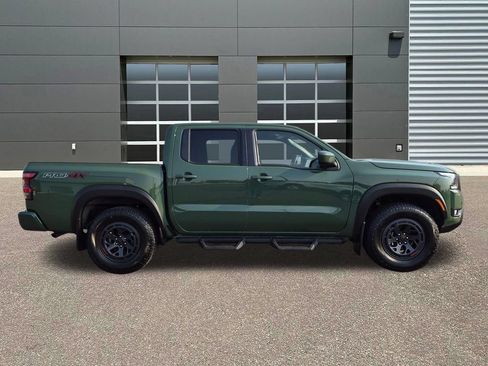 Used 2025 Nissan Frontier PRO-4X AWD/4WD image 4