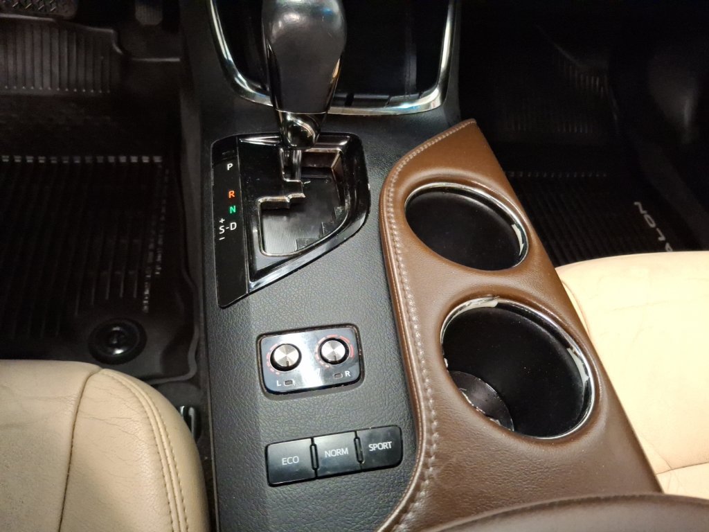 Used 2015 Toyota Avalon XLE Touring FWD image 28