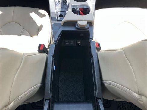 Certified 2021 Toyota Avalon XLE FWD image 17