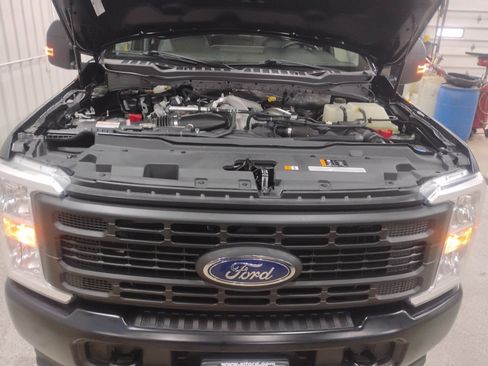 Certified 2023 Ford F250 XL image 7