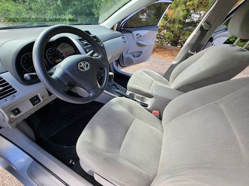 Used 2013 Toyota Corolla L FWD image 21