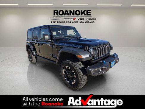 Used 2025 Jeep Wrangler Unlimited Rubicon 4xe w/ Convenience Group image 11