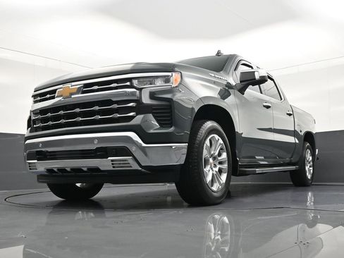 Used 2025 Chevrolet Silverado 1500 LTZ image 23