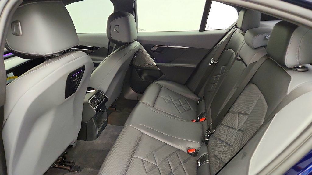 Used 2024 BMW 530i w/ M Sport Package RWD image 22