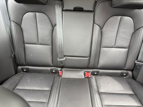 Used 2023 Volvo XC40 B5 Ultimate w/ Climate Package AWD/4WD image 18