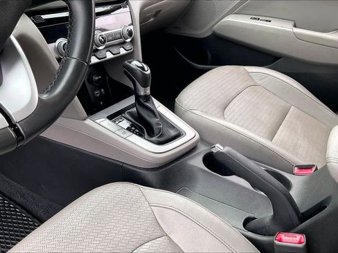 Used 2020 Hyundai Elantra Limited w/ Ultimate Package 03 image 19