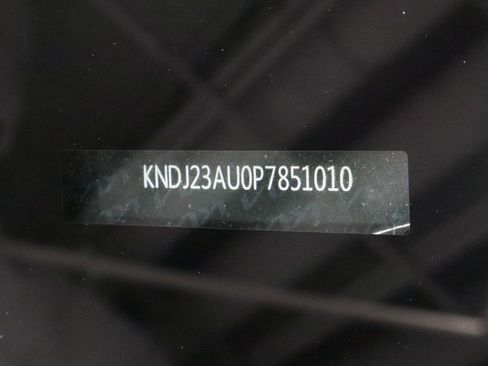 Used 2023 Kia Soul LX w/ LX Technology Package image 32