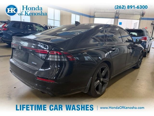 Used 2024 Honda Accord Sport image 2