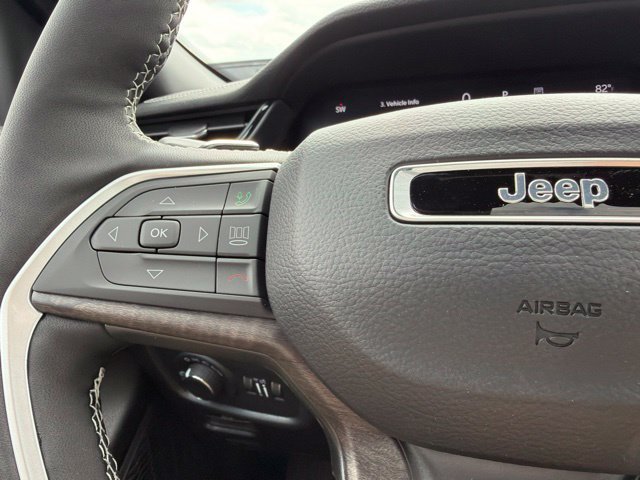 New 2026 Jeep Grand Cherokee Altitude AWD/4WD image 20