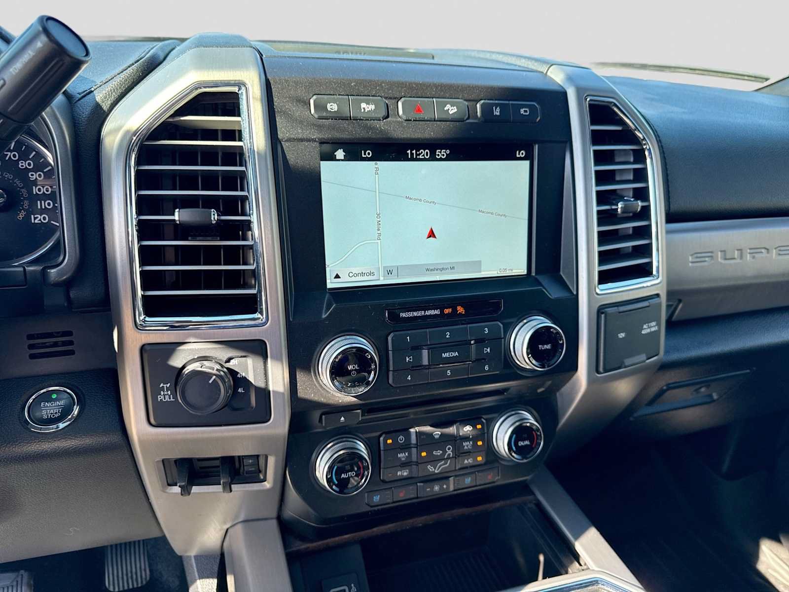 Used 2017 Ford F350 Platinum w/ Platinum Ultimate Package AWD/4WD image 27