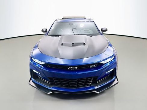 Used 2023 Chevrolet Camaro SS RWD image 2