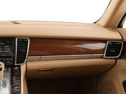 Used 2010 Porsche Panamera S image 18