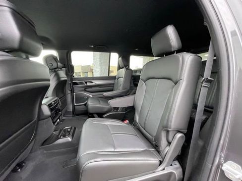 New 2026 Jeep Grand Wagoneer 4WD image 25