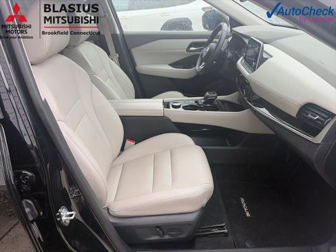 Used 2023 Nissan Rogue SL AWD/4WD image 47