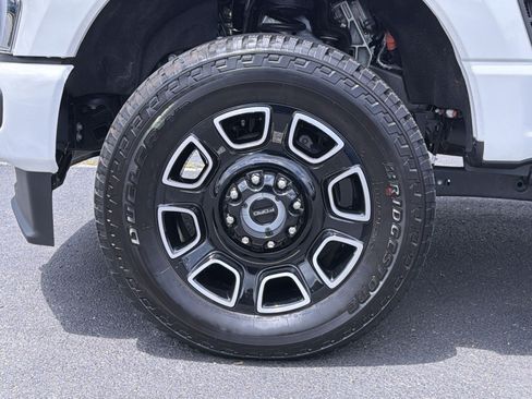 Certified 2026 Ford F350 Platinum w/ Snow Plow Prep Package AWD/4WD image 16