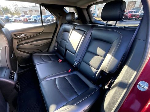 Used 2020 Chevrolet Equinox LT w/ Sport Edition image 22