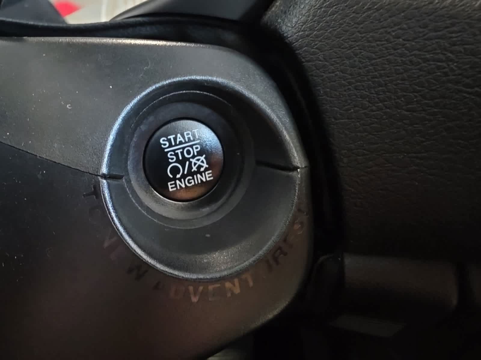 Used 2020 Jeep Renegade Limited AWD/4WD image 24