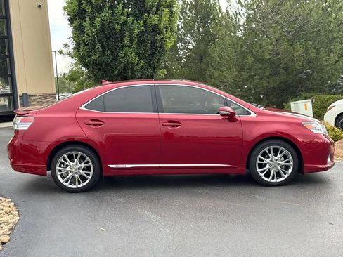 Used 2010 Lexus HS 250h Premium w/ Preferred Accessory Package FWD image 33