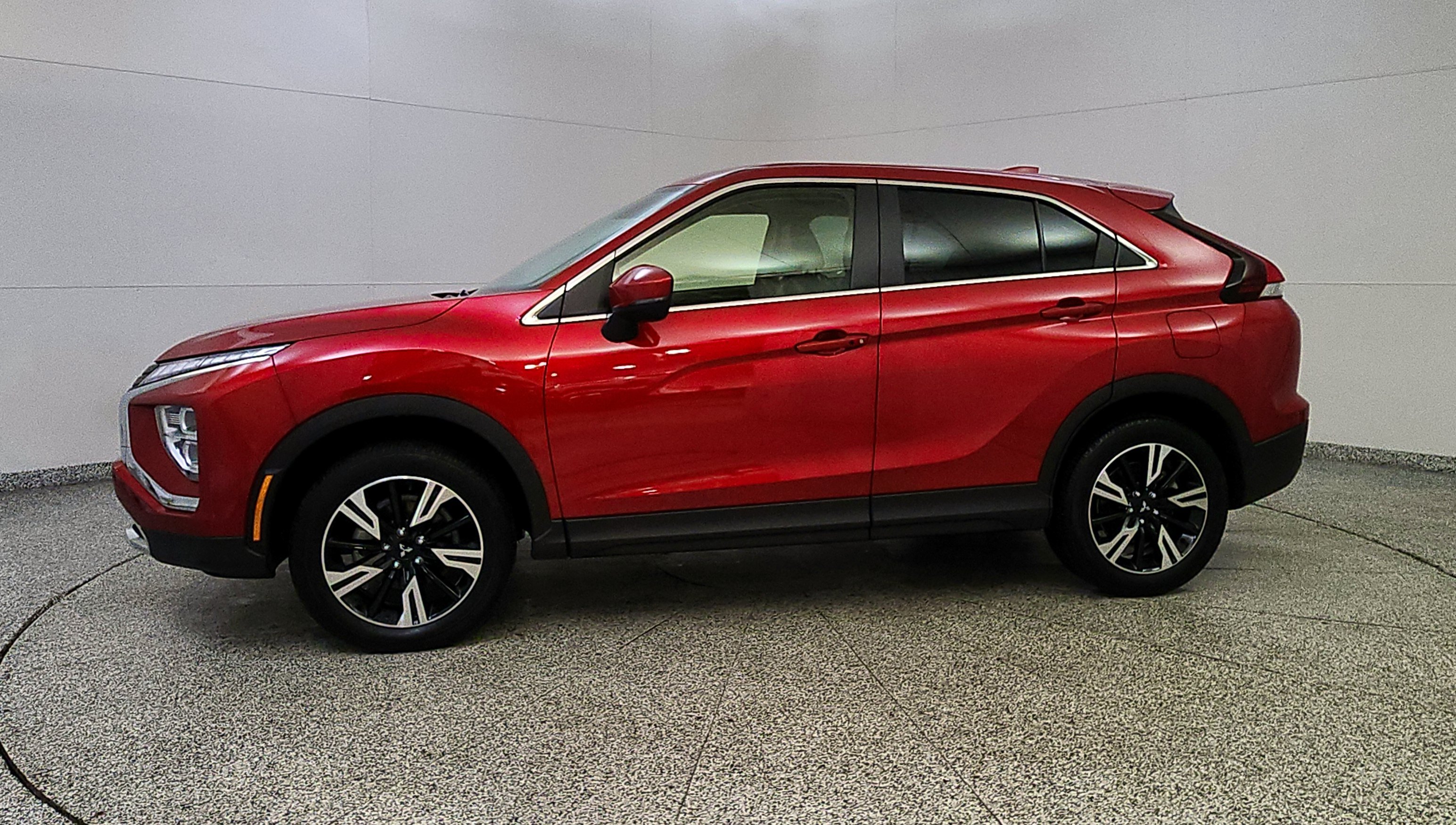 Used 2025 Mitsubishi Eclipse Cross SE AWD/4WD image 4