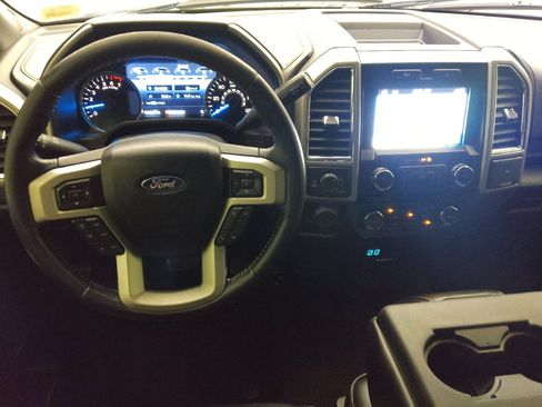 Used 2017 Ford F150 Lariat w/ Trailer Tow Package AWD/4WD image 22