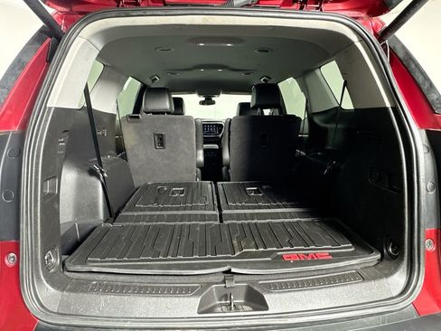 Used 2020 GMC Acadia SLT w/ Driver Alert Package II image 30